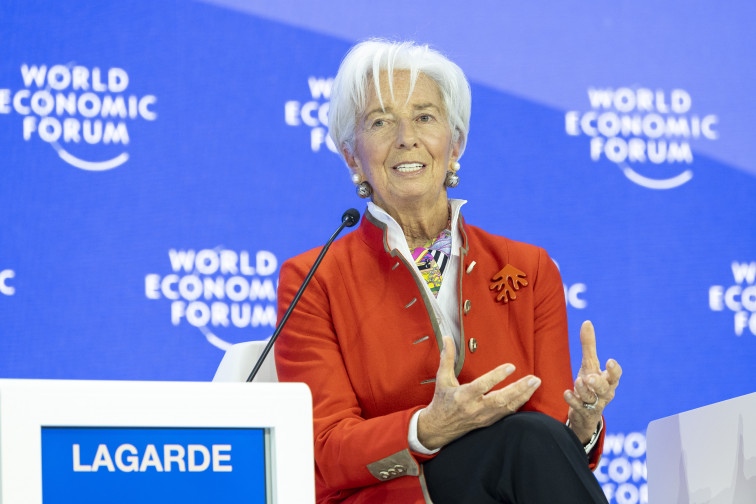 Tensión extrema en Davos: Lagarde abandona una cena tras las duras críticas del enviado de Trump