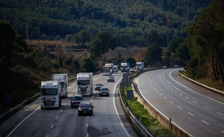 La AP-7 en Martorell en dirección sur reabrirá uno de sus carriles este sábado
