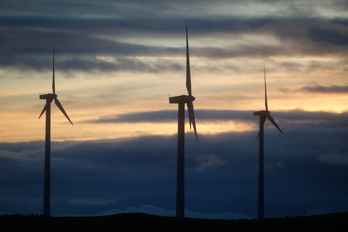 Archivo - Un parque eólico, a 28 de marzo de 2025, en Muras, Lugo, Galicia (Espanya).