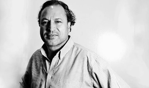 Adiós a Ángel Casaña: el fotorreportero que capturó la historia de la prensa moderna en España