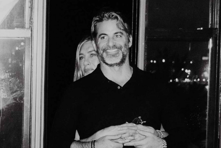 Jim Curtis da todos los detalles sobre su relación con Jennifer Aniston