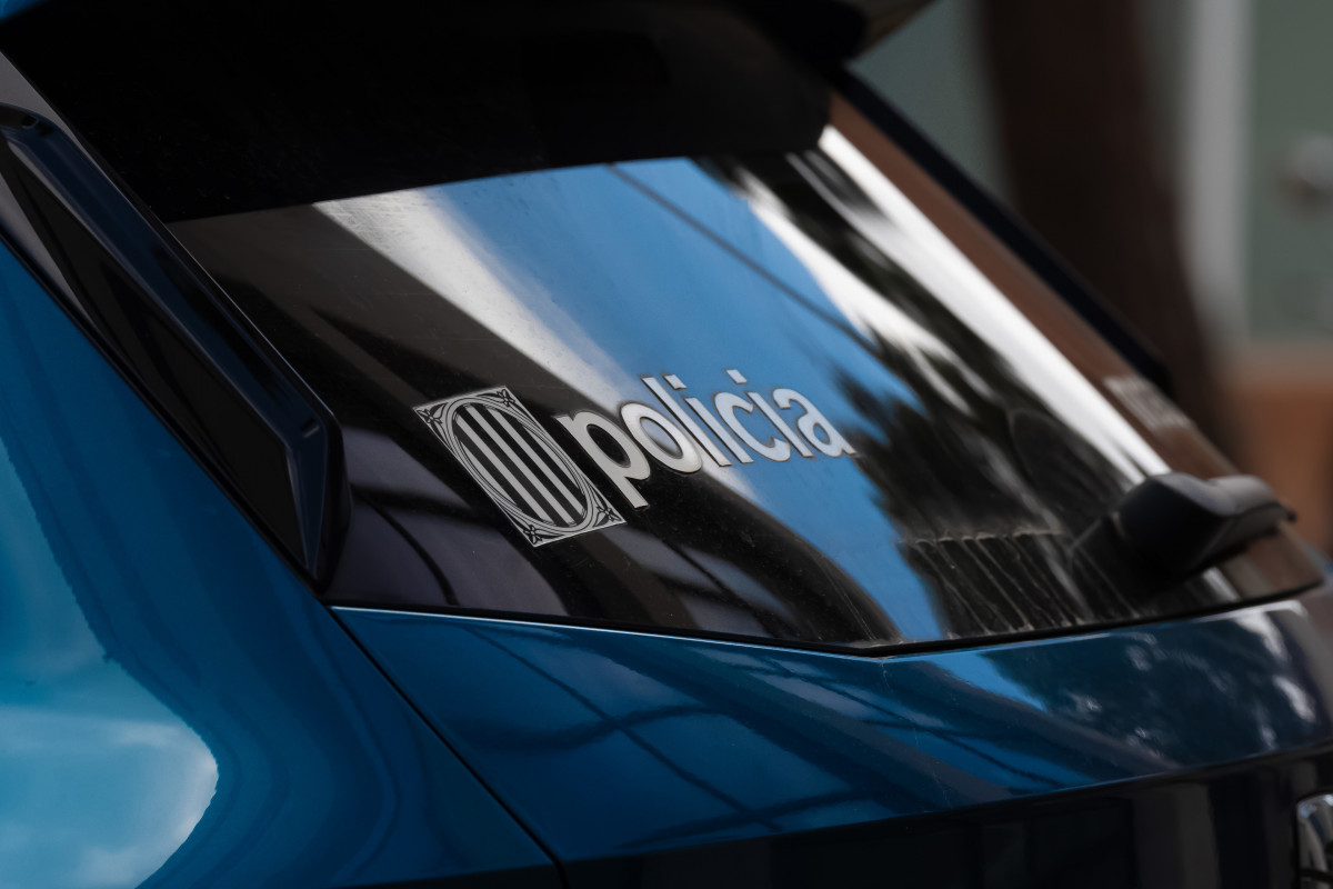 Archivo - Imagen de un coche de los Mossos d'Esquadra