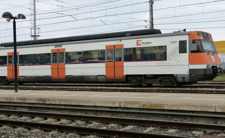 El viento extremo afecta a Rodalies la Alta Velocidad con retrasos, cortes y limitaciones de velocidad