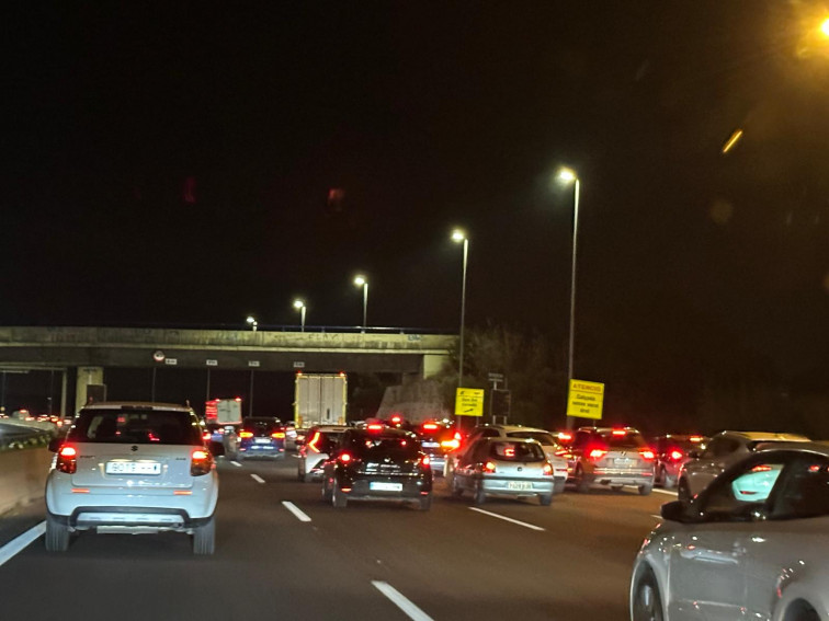 Rodalies colapsa y genera atascos en la A2 y otras vías de acceso a Barcelona