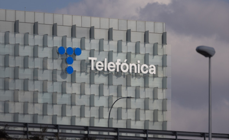 Telefónica vende su filial en Chile a Millicom y NJJ Holding por un importe de hasta 1.156 millones