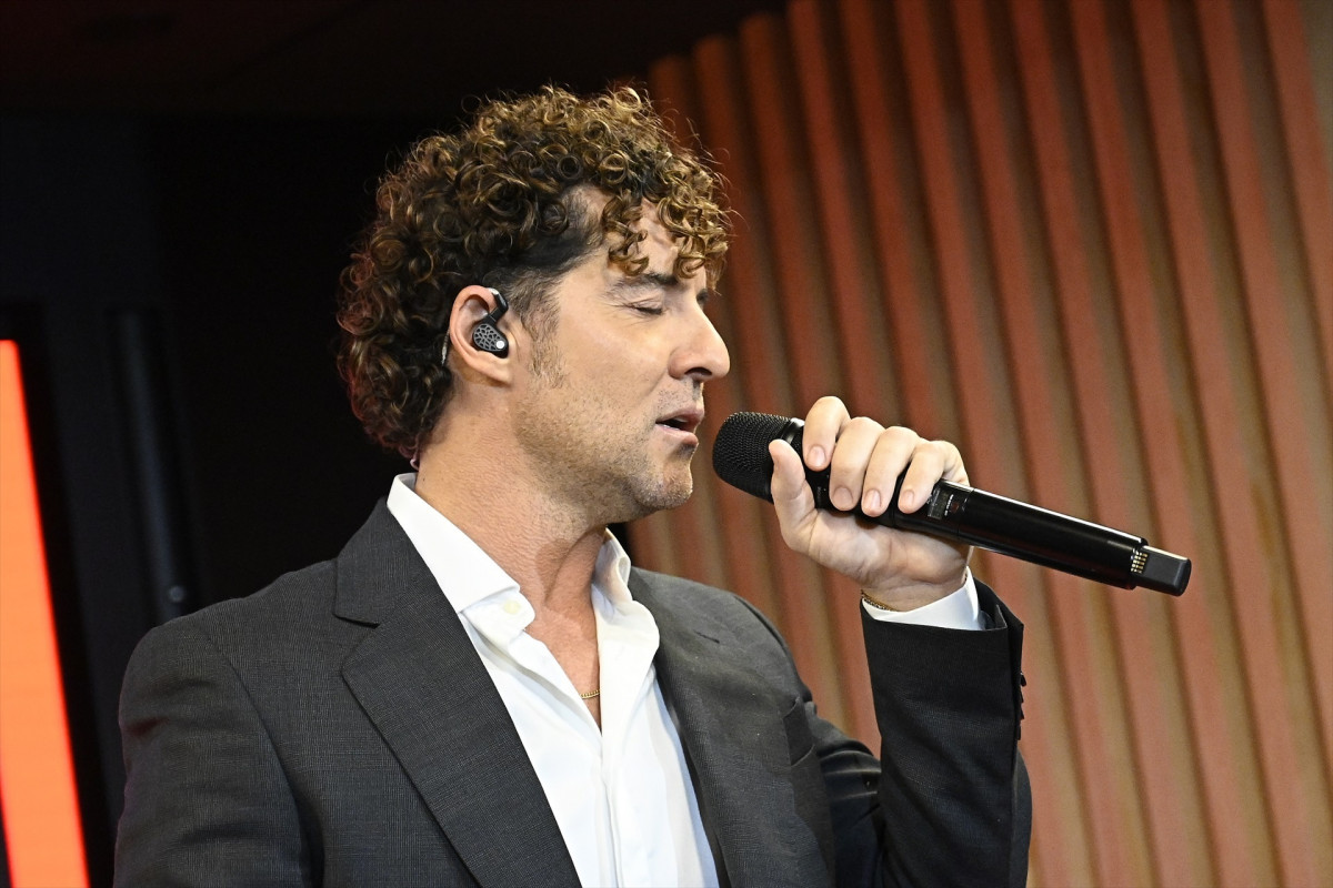 EuropaPress 7164364 david bisbal inauguracion work cafe santander 100 11 diciembre 2025 madrid