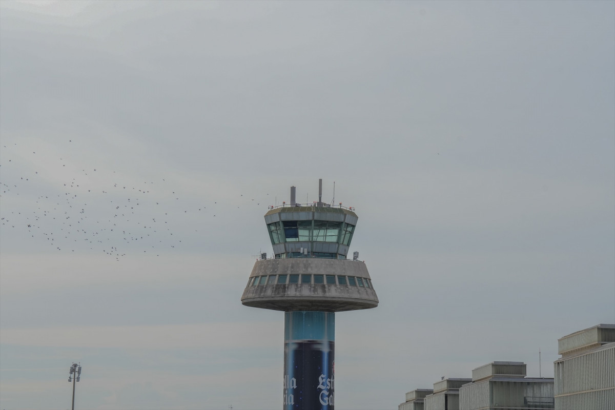 EuropaPress 6989901 antigua torre control t1 aeropuerto barcelona el prat cuya demolicion