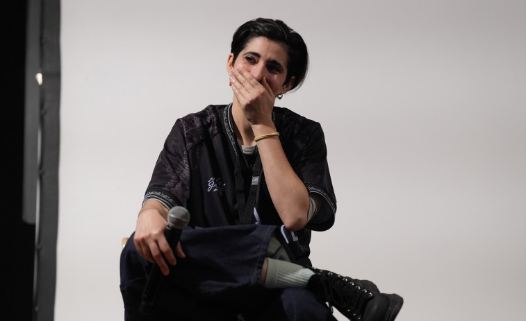 Alba Flores lleva su documental a internas de Wad-Ras en Barcelona