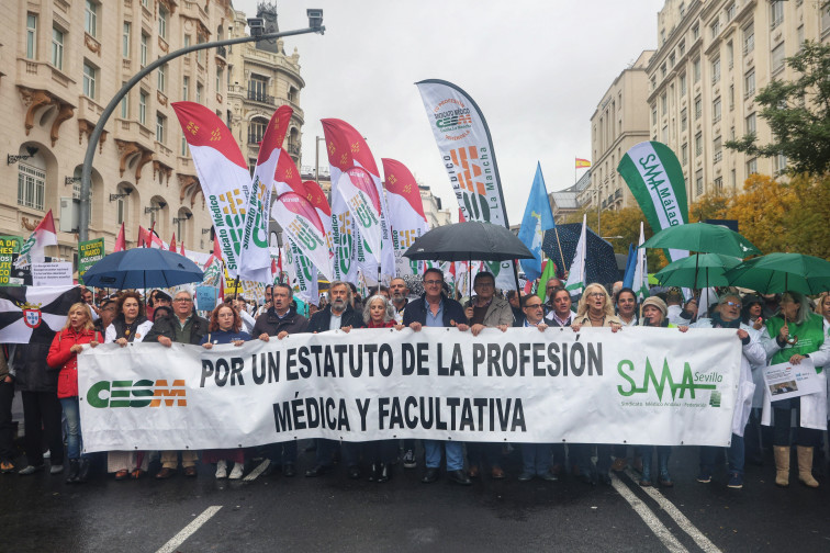 Miles de médicos toman Madrid para exigir un Estatuto propio frente al desgaste del sistema nacional