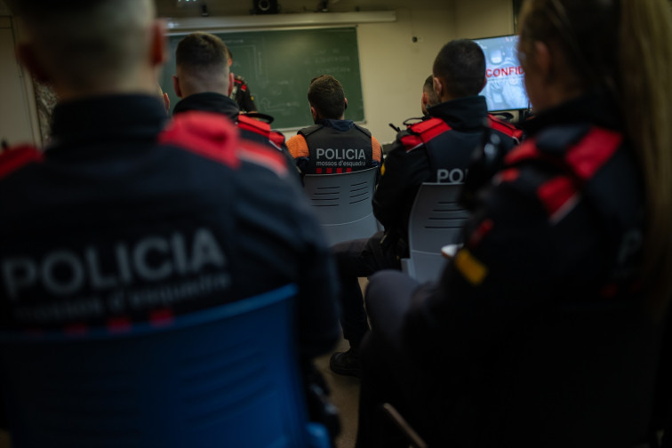 Acuerdo entre Interior y Mossos: subida salarial de 4.000 euros y reducción horaria