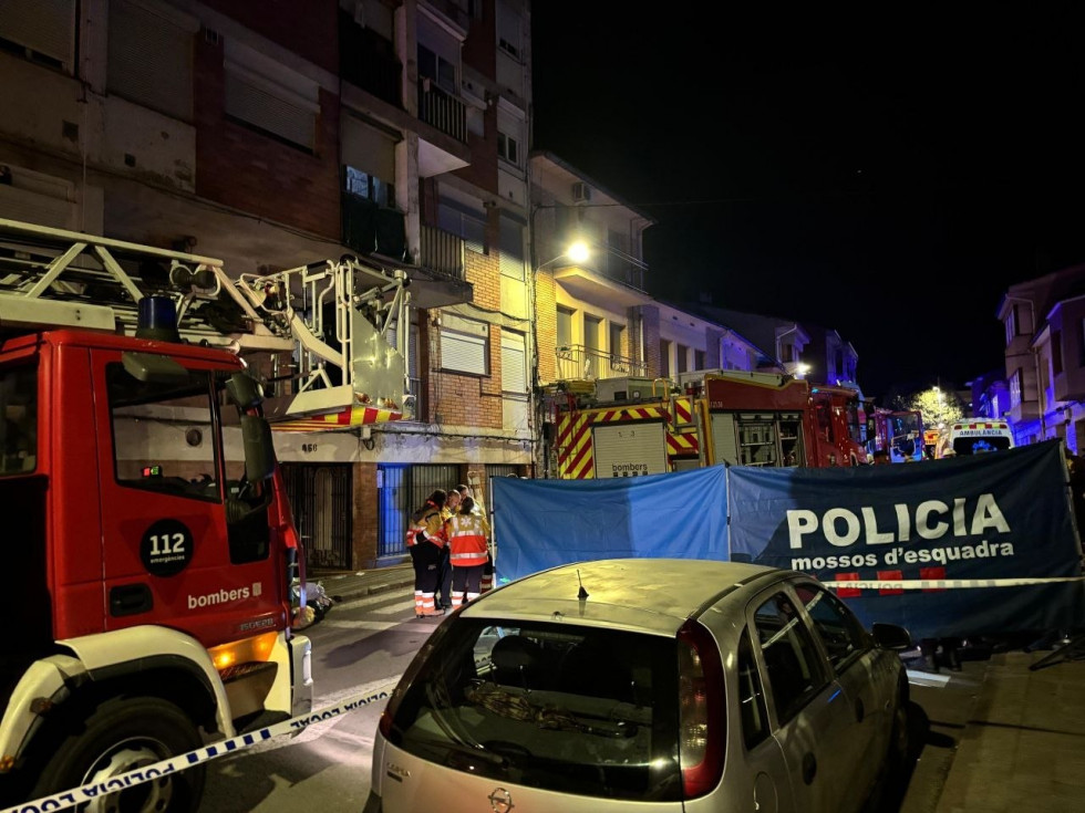 EuropaPress 7299459 incendio trastero bloque pisos manlleu barcelona donde muerto cinco jovenes