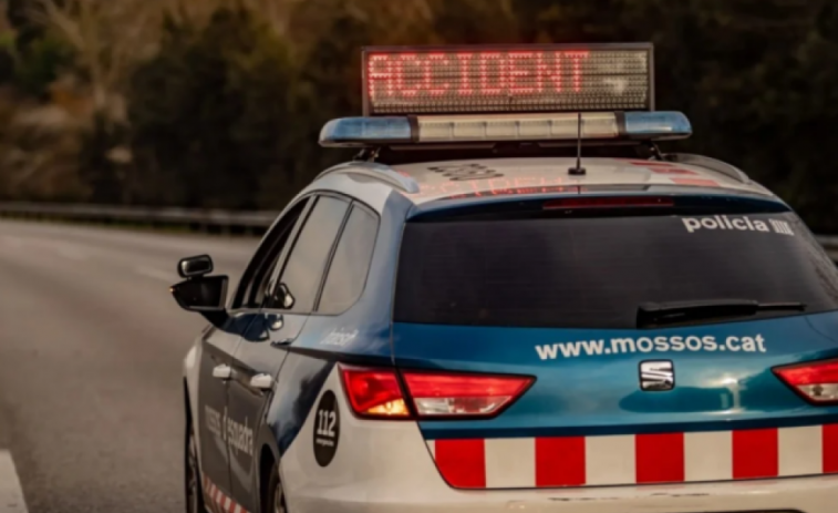 Reabierta la C-66 entre Sant Ferriol y Besalú tras el incendio de un camión