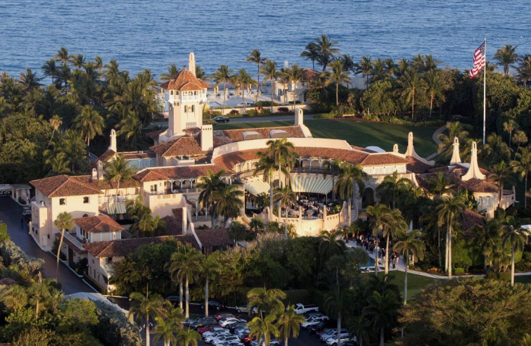 Alarma en Mar-a-Lago: un intruso armado muere tras irrumpir en la residencia de Trump en Florida