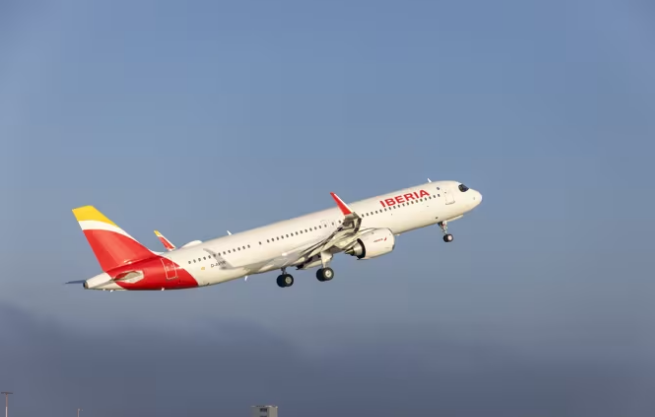 Iberia retira el tope de 99 euros en la ruta Madrid-Barcelona