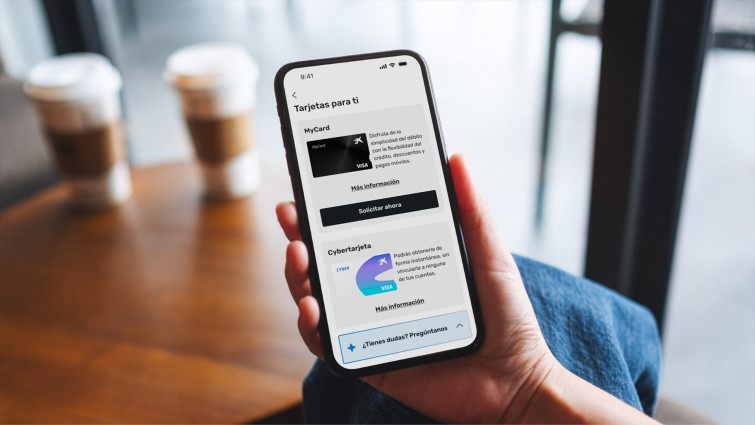 CaixaBank lanza un agente IA que acompaña a clientes en la contratación de productos desde su app
