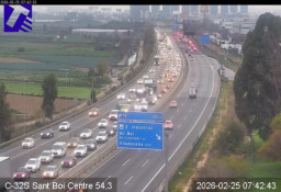 Caos circulatorio en el Baix Llobregat: las obras, niebla y hora punta crean colas kilométricas