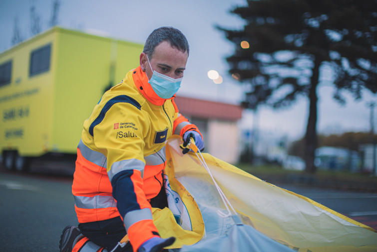 Tragedia en Empuriabrava: una maestra muere atropellada por un autobús frente a su instituto