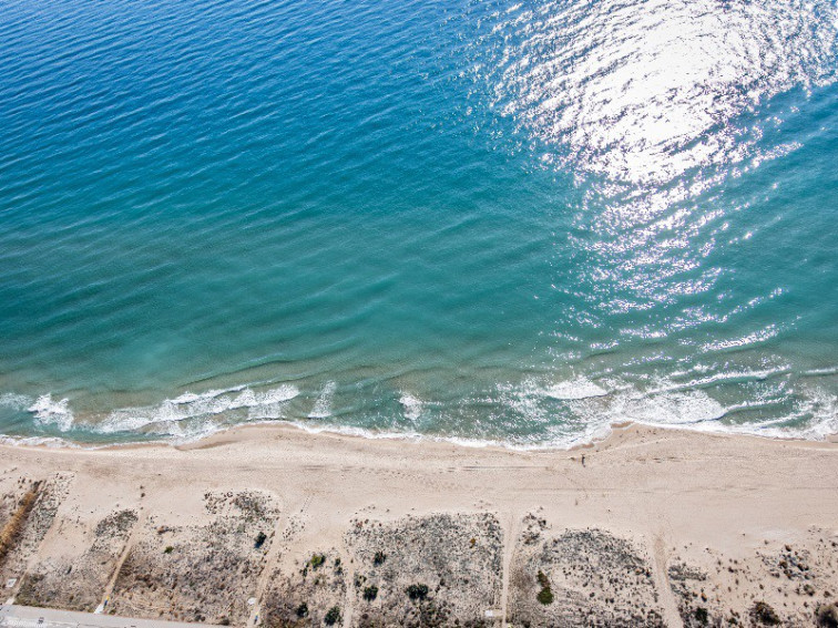 Catalunya abre la participación ciudadana para planificar la protección integral del litoral hasta 2100