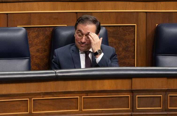 Archivo - El ministro de Asuntos Exteriores, Unión Europea y Cooperación, José Manuel Albares, durante una sesión plenaria, en el Congreso de los Diputados, a 5 de diciembre de 2023, en Madrid (Es