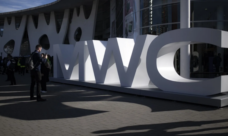 Vídeo: La escalada bélica en Oriente Medio amenaza la llegada de congresistas al MWC en Barcelona