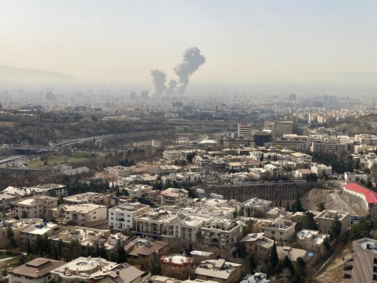 EuropaPress 7326585 february 28 2026 tehran iran smoke rises on the skyline after an explosion
