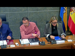 Vivienda, turismo y sanidad enfrentan a los partidos en un Pleno maratoniano en Castelldefels