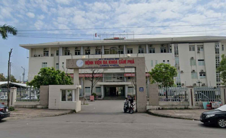 Un hombre sufre lesiones después de que una barra de metal se le atascara en el trasero en una 