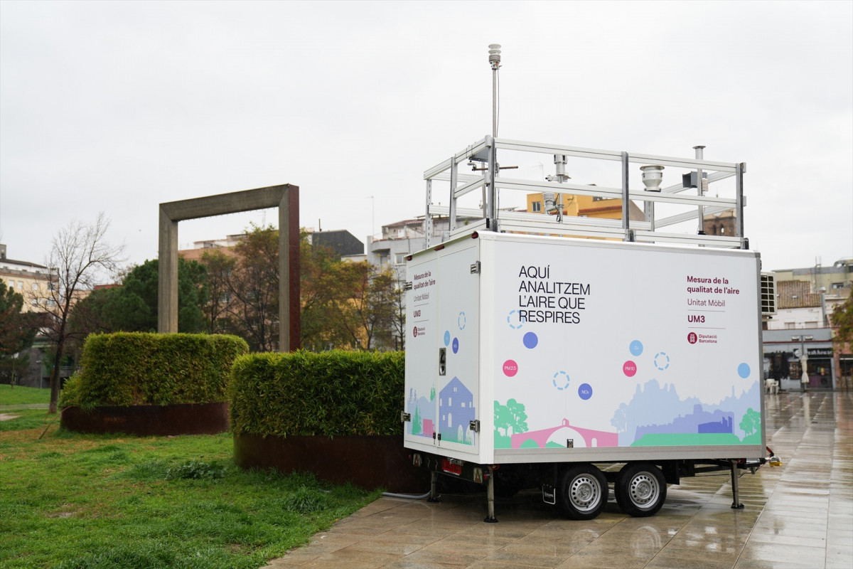 EuropaPress 7341266 nuevas unidades moviles diputacion barcelona medir calidad aire