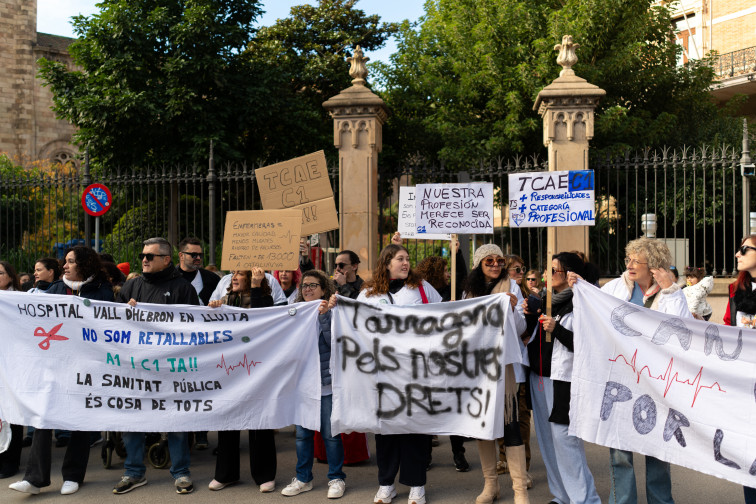 La falta de conciliación lleva al 67% de las enfermeras en Catalunya a pensar en dejar su profesión