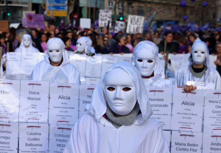 Valencia se tiñe de morado y de blanco: la ciudadanía exige justicia, igualdad y el fin de la violencia