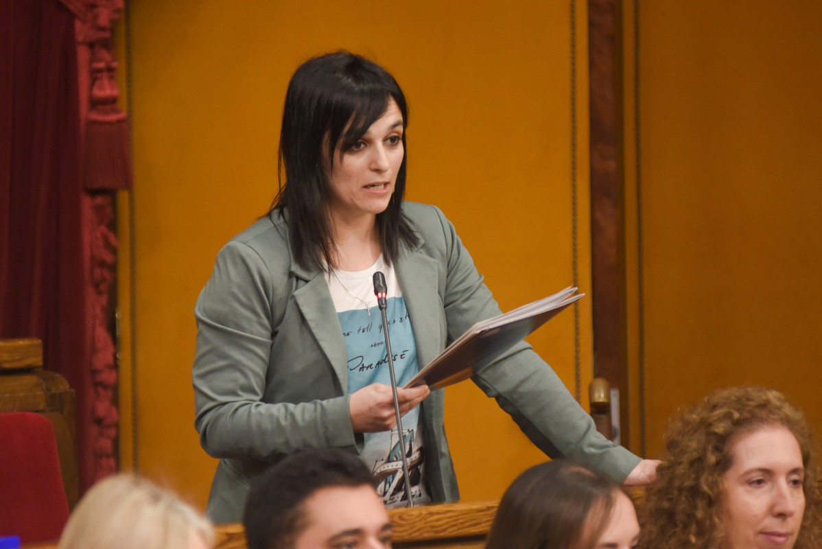La diputada y presidenta de Aliança Catalana, Silvia Orriols, durante una sesión de control al Govern, en el Parlament de Catalunya, a 25 de febrero de 2026, en Barcelona, Catalunya (España).