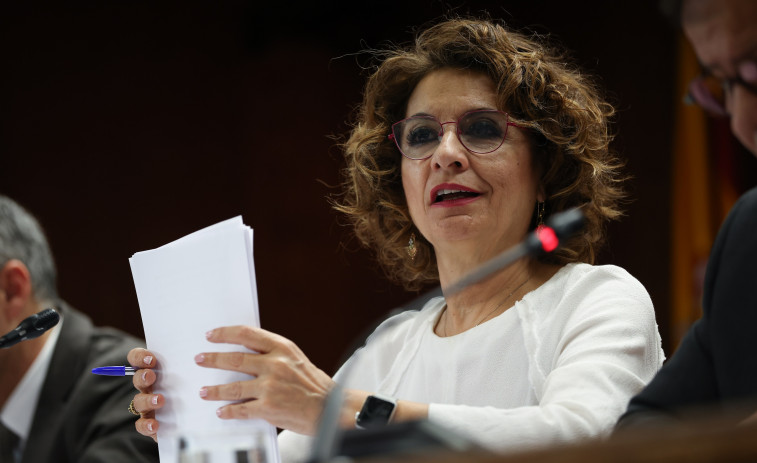 La Ministra Montero descarta un cambio en la regla de gasto de las autonomías saneadas