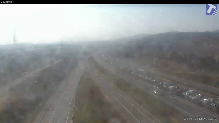 Cortada la C-32 en Vilanova i la Geltrú hacia Tarragona por un accidente