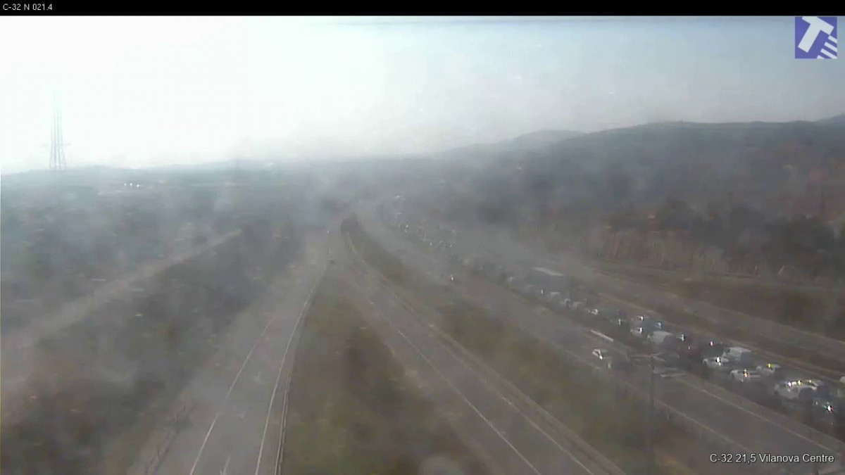 EuropaPress 7363340 accidente obliga cortar c 32