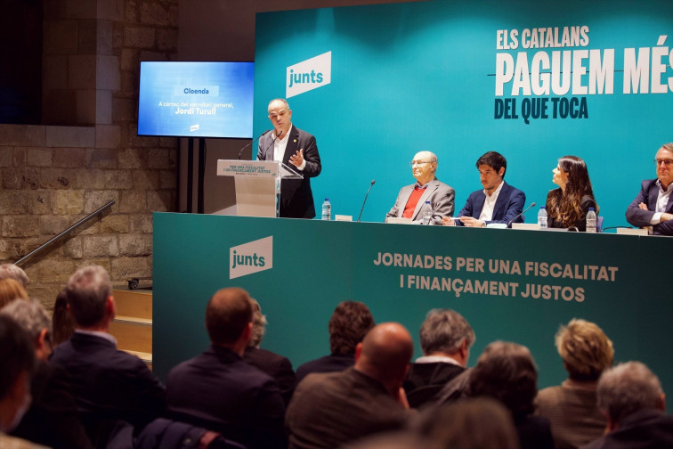 Turull presiona a Illa para cambiar los presupuestos: exige bajar impuestos y eliminar sucesiones