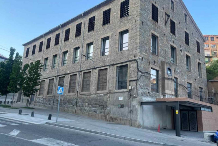 Caos en una mezquita de Manresa: detenidos ocho jóvenes tras insultos, agresiones y ataques a pedradas