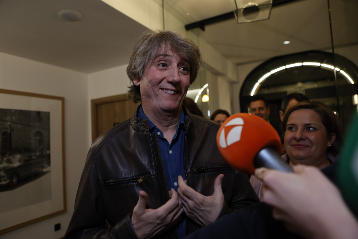 EuropaPress 7369696 candidato psoe presidencia junta castilla leon carlos martinez llegada