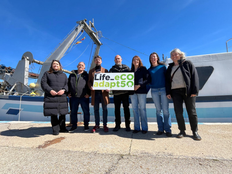 Un proyecto europeo prueba desalinizadoras portátiles en barcos pesqueros de Catalunya