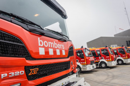 Un herido grave en un incendio en Viladecans