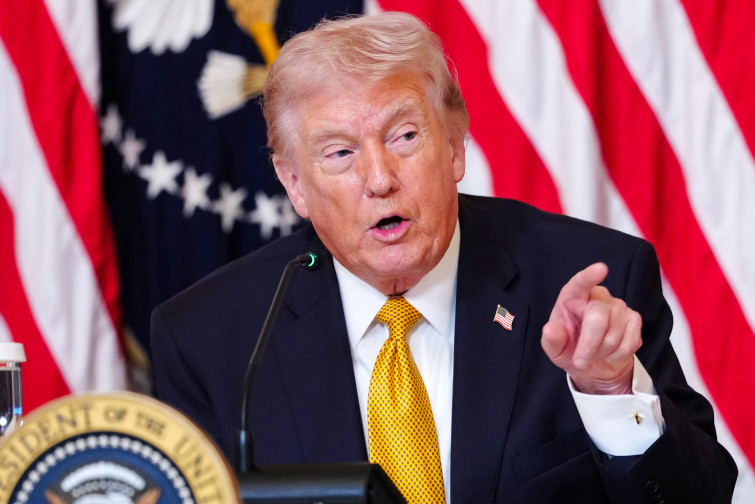 Trump amenaza a Cuba con 