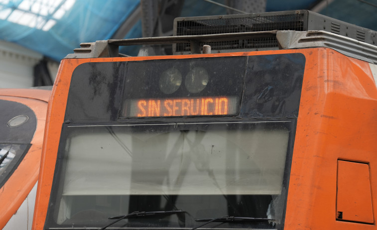 Recuperada la circulación en la R1 y R4 de Rodalies tras el incendio en el cableado