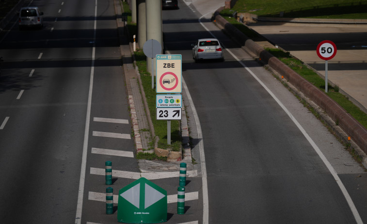 Terrassa planta cara a la ZBE: no multarán hasta la normalización de la R4 de Rodalies
