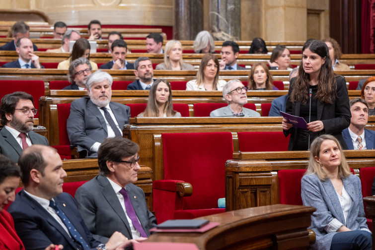 Junts denuncia que la gestión de Illa conduce a Catalunya al colapso y al caos permanente