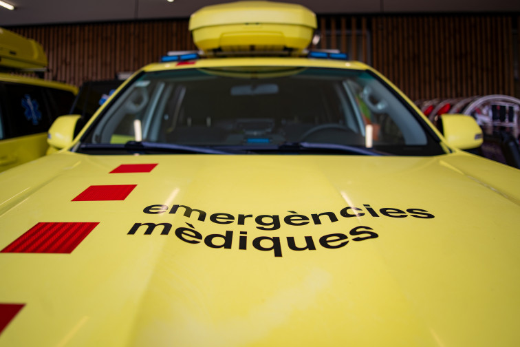 Alerta en Rubí: 80 personas desalojadas tras una reacción química en la piscina municipal