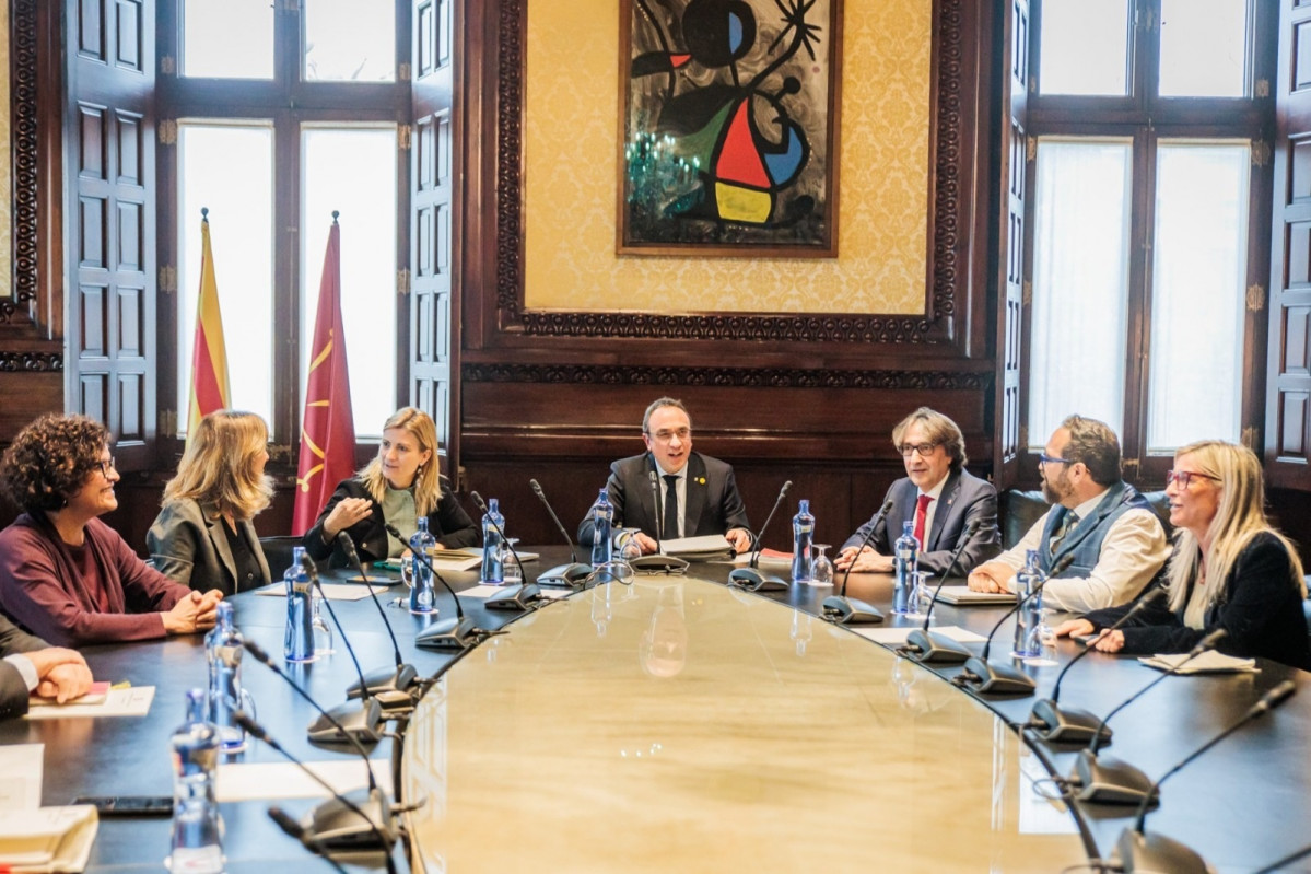 EuropaPress 7380225 reunion mesa parlament