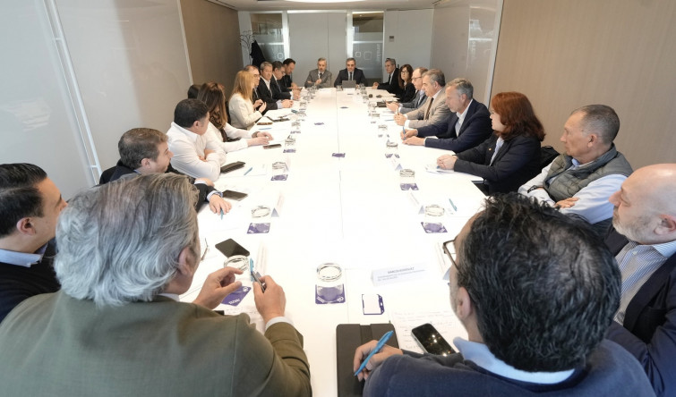 EuropaPress 7380432 vicesecretario hacienda pp juan bravo mantiene reuniones representantes