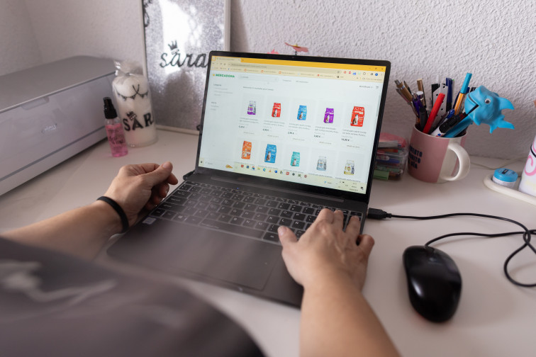 Catalunya refuerza los derechos de los consumidores con un acuerdo pionero de colaboración institucional