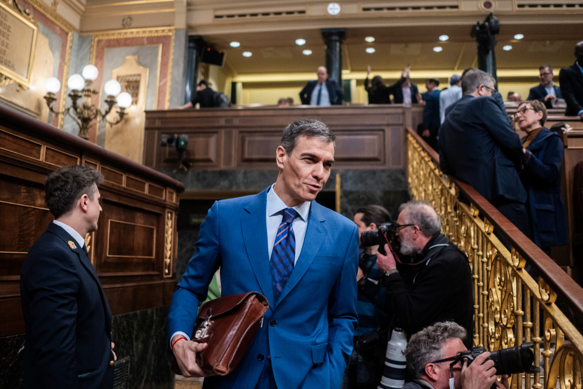 EuropaPress 7393616 presidente gobierno pedro sanchez llegada sesion control gobierno congreso