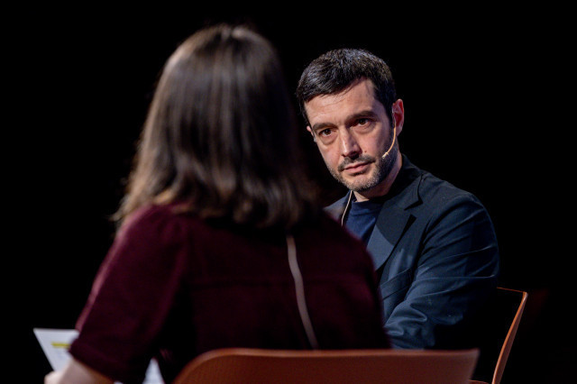 El arresto de Serigne Mbaye pone el foco en la acción policial y las posibles discriminaciones raciales