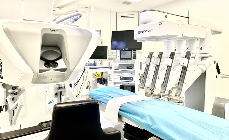 5 hospitales catalanes preparados para hacer 1.000 cirugías con robots al año
